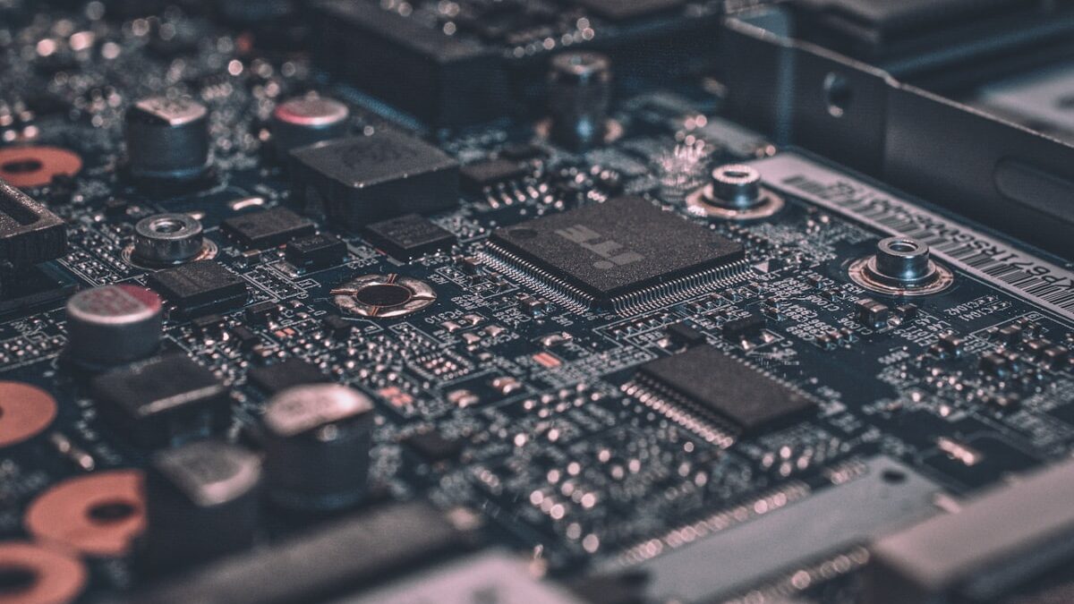 Next-Gen Quantum Supercomputers Achieve Error-Free Multi-Qubit Processing